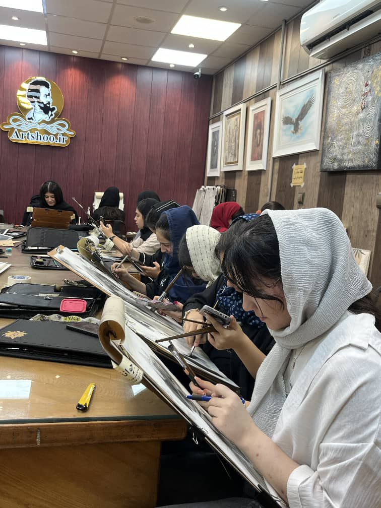 آموزش نقاشی سیاه قلم موجوانان